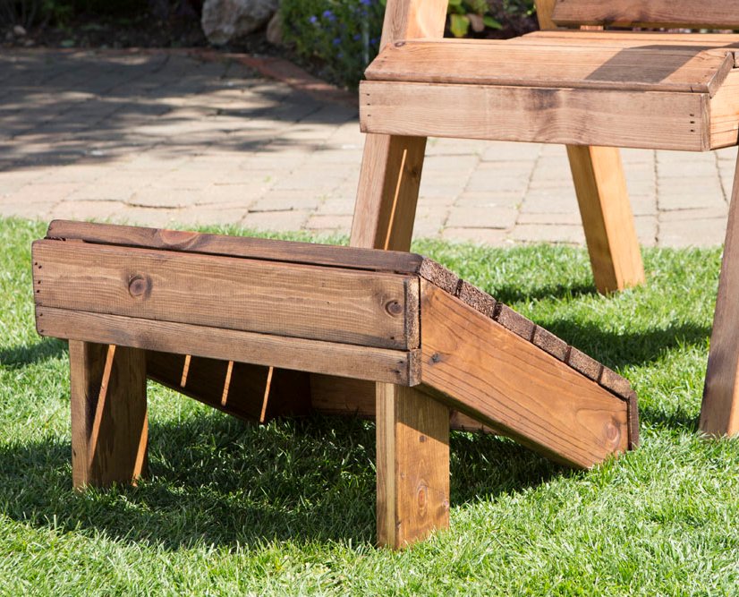 Traditional Footstool - BROWNS PET RANGE