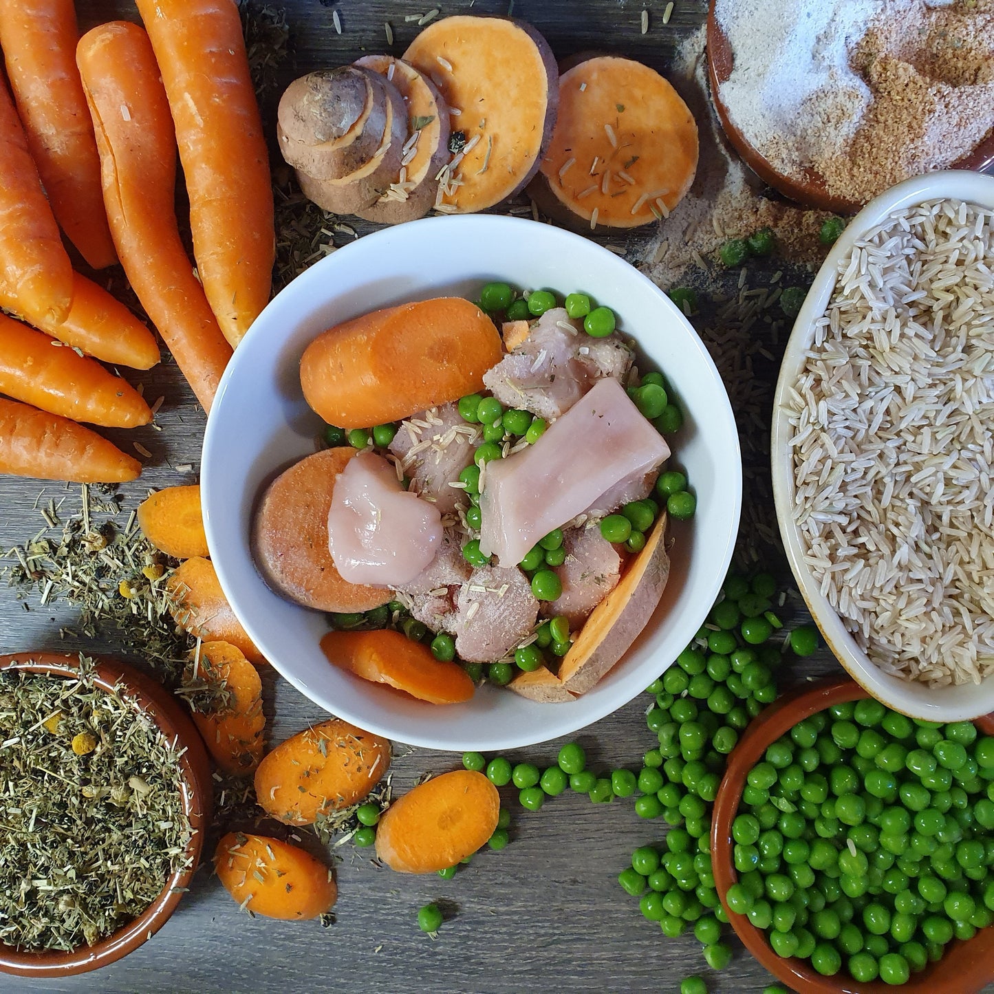 Brown's Hearty Dinner's | Variety Box | 10x 395g Trays - - Browns Pet Range